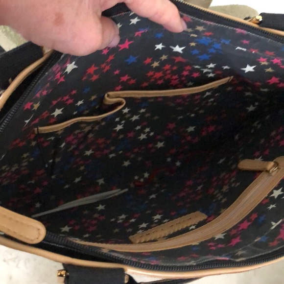 TRINA TURK TOTE SHOULDER BAG LOTS OF POCKETS - Picture 6 of 8